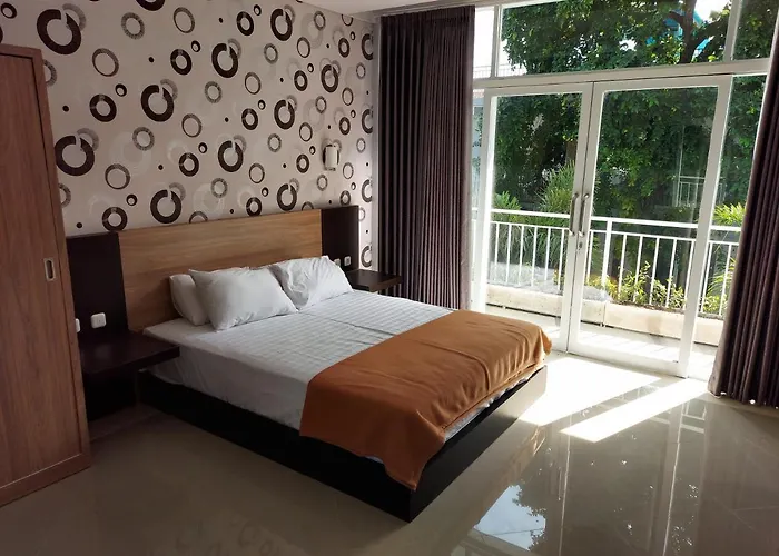 Lushy Hostel *